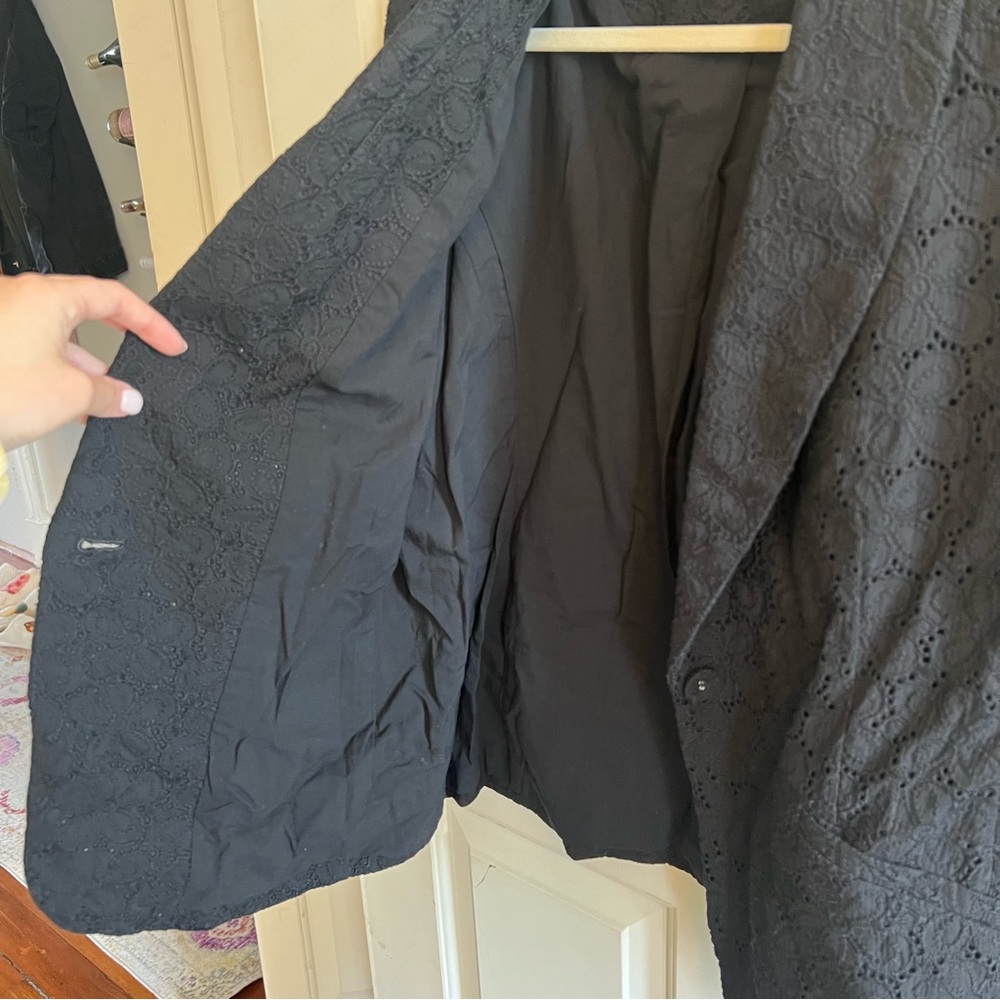 SUSAN GRAVER | PURE Cotton Eyelet Blazer - Picture 5 of 8